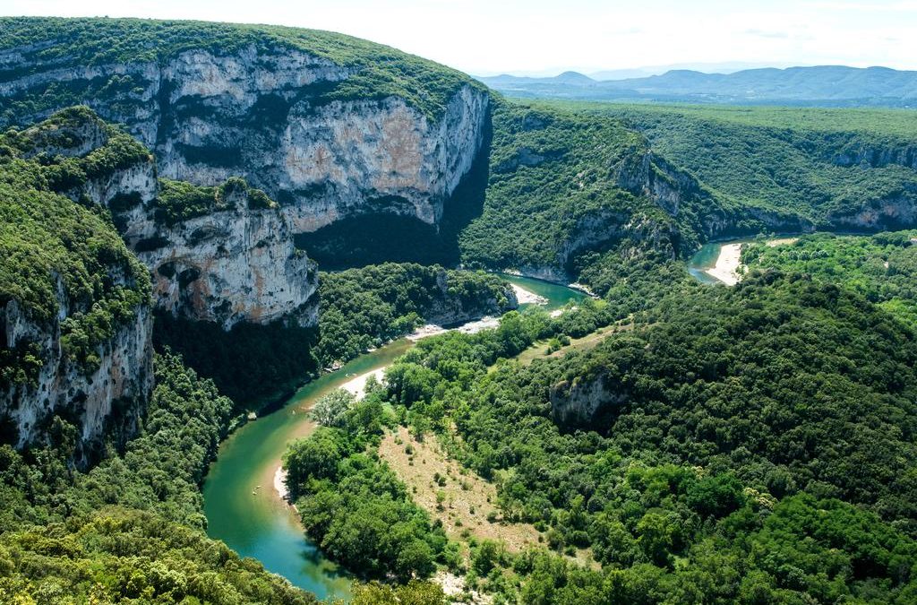 SEJOUR RANDONNEES en Sud Ardèche à partir de 15 pers.